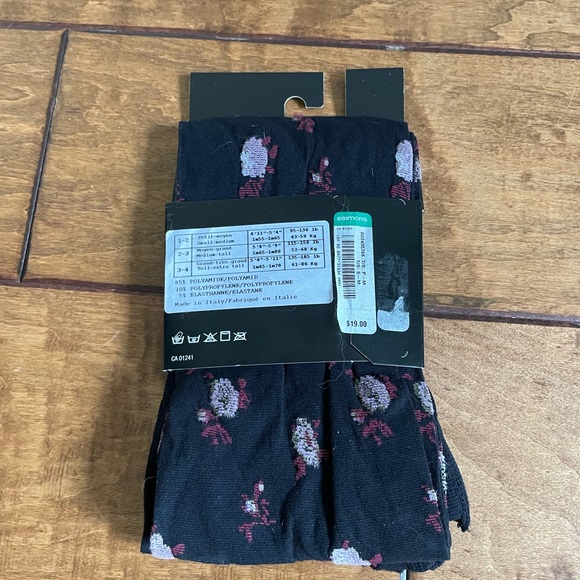 3 for $30 Simons BNWT Floral Black Tights rose jacquard - Picture 3 of 3